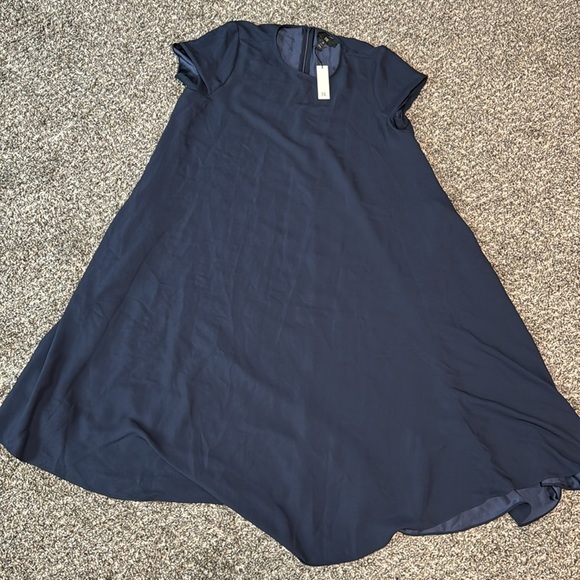 NWT! Banana Republic Aurelia Crepe Maxi Dress - Multiple Sizes 🧶 - Picture 5 of 7